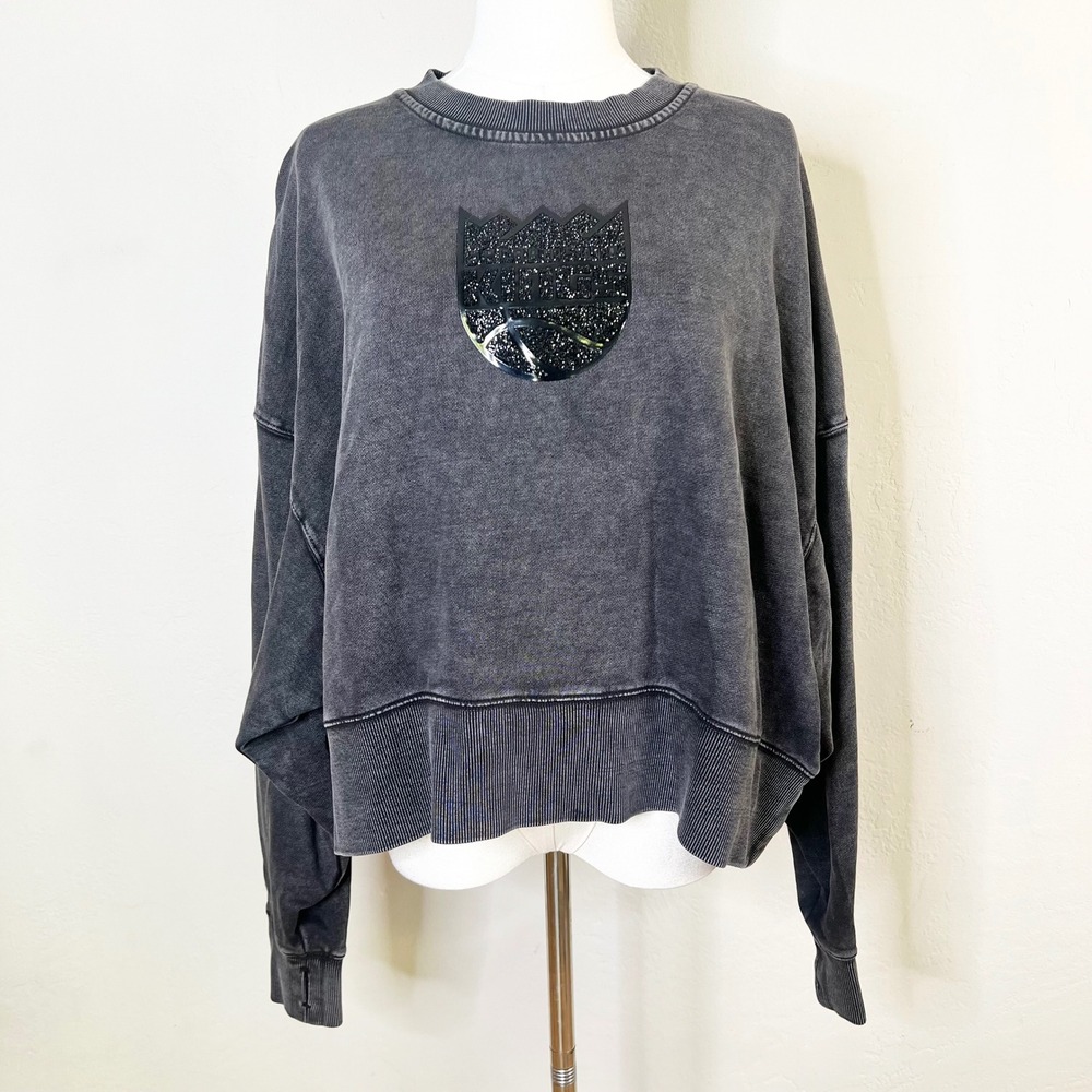 Sacramento Kings Pro Standard Sweatshirt Women Size M Washed Black New NBA Logo
